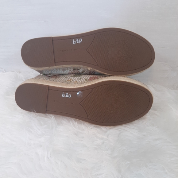 Vince Camuto sneakers 8.5 NWOB - Picture 8 of 11